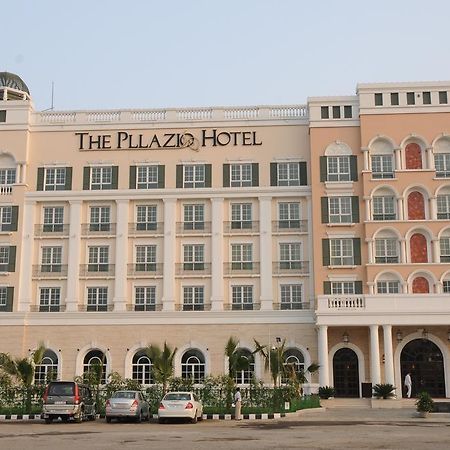 The Pllazio Hotel Gurgaon Exterior foto