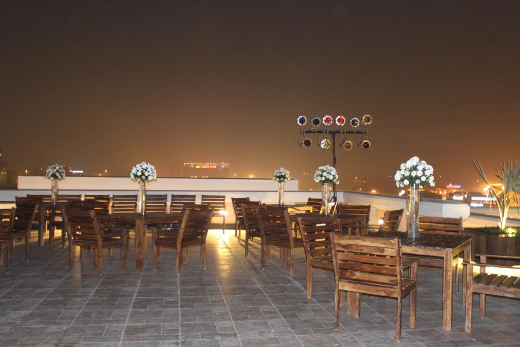 The Pllazio Hotel Gurgaon Exterior foto